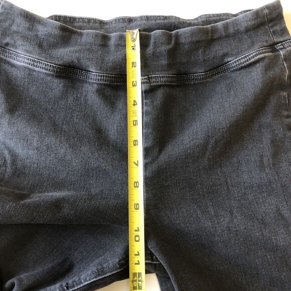 Old Navy Women’s Black High Rise Weekender Flare Pull On Stretch Jeans Size 14 - Picture 6 of 13